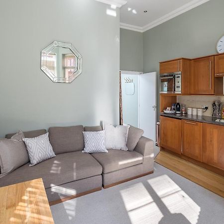 1 Minute From Sloane Square Homm Walkable To Harrods And Kings Road Leilighet London Eksteriør bilde